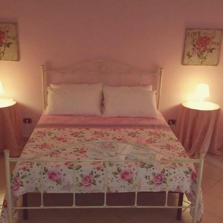B&B La Rosa ตารันโต ภายนอก รูปภาพ