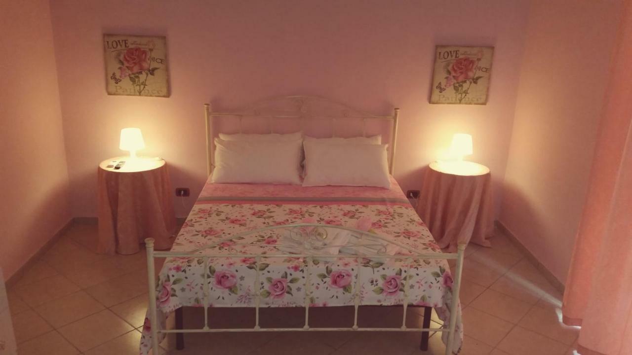 B&B La Rosa ตารันโต ภายนอก รูปภาพ